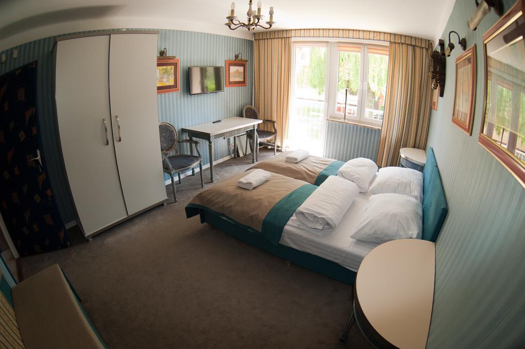 The Center Krakowska Apartment *